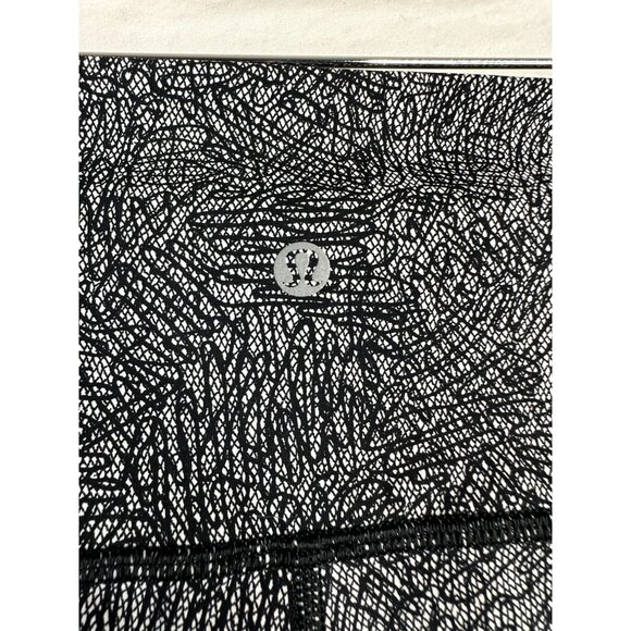 Lululemon High Waisted‎ Leggings Size 6 Black/White - Picture 2 of 7